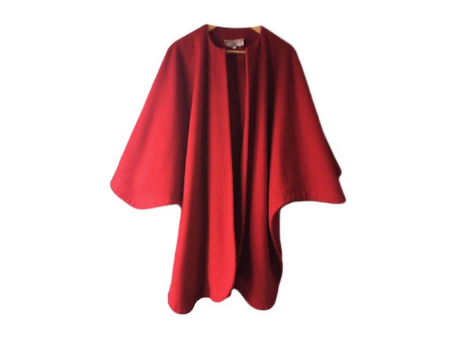 Yves Saint Laurent Cape Red Wool