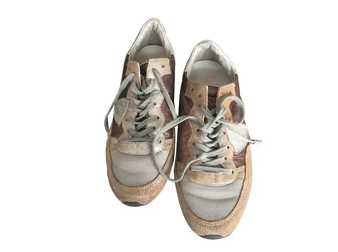 Philippe Model Sneaker aus silbernem Leder