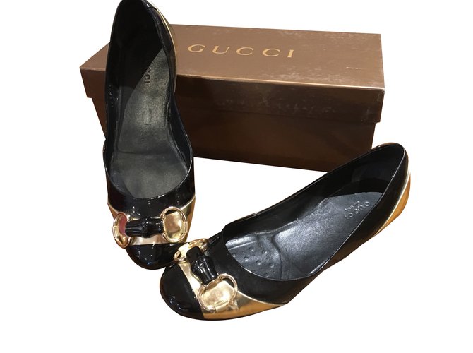 Gucci Sapatilhas de ballet Preto Dourado Couro  ref.61101