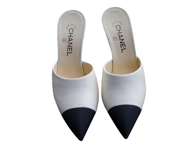 Chanel Clogs Multiple colors Leather