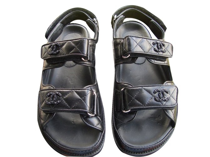 Chanel Sandals Black Leather  ref.61192