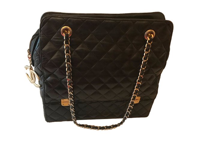 Chanel Handbags Black Leather  ref.61315