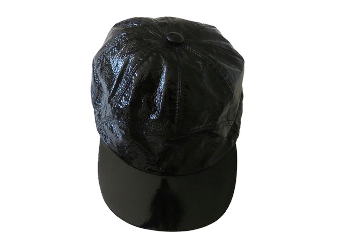 Chanel Hats Black Viscose  ref.61393