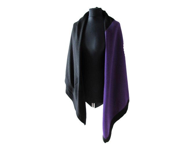 Chanel Bufandas de seda Negro Púrpura Cachemira  ref.61839