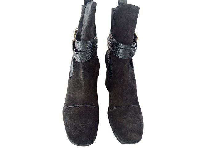Louis Vuitton Ankle Boots Black Suede  ref.62159