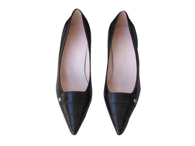 Chanel Heels Black Leather  ref.62557