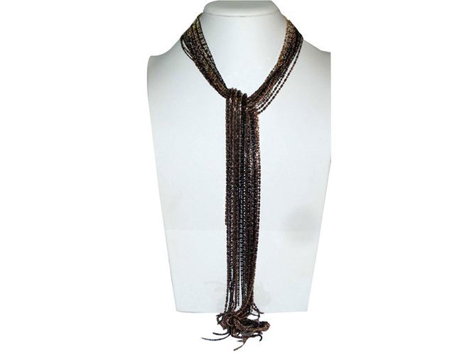 Appartement à louer Long necklaces Black Golden Metal  ref.62590