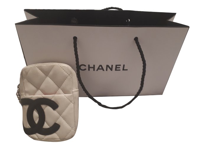 Chanel Pochettes Cuir Beige  ref.62632