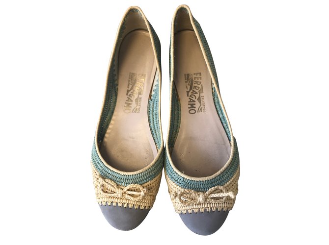 Salvatore Ferragamo Ballerines Suede Paille Bleu Gris Écru ref