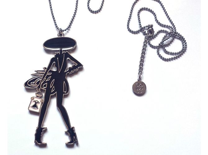 Autre Marque Collana lunga Guerlain in metallo nero