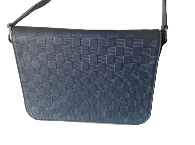 Louis Vuitton Bolsos Maletines Azul Cuero  ref.63446