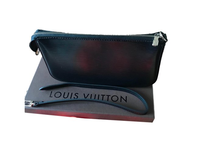 Louis Vuitton M40632 pochette epi noir Cuir  ref.63494