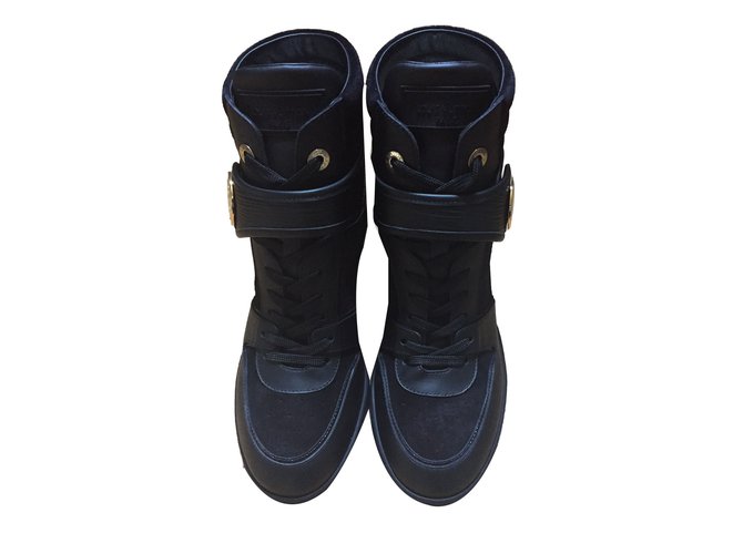 Louis Vuitton Sneaker boot Cuir Noir  ref.63612