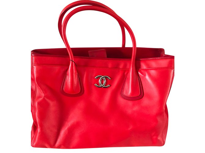 Chanel Handbags Red Leather  ref.63975