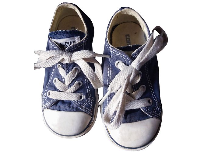 Baskets Converse Chuck Taylor Lo Stars Bleu Marine Coton
