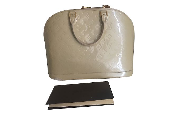 Louis Vuitton Alma GM Bolso de charol blanco coral