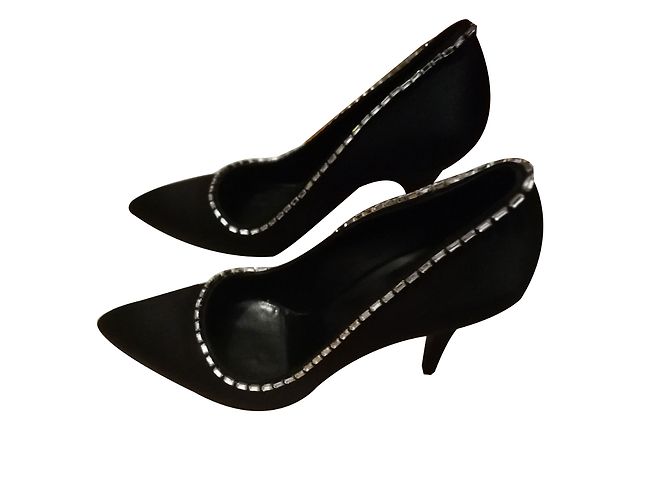 Hermès Absatzschuhe aus schwarzem Satin mit Strass Größe 36