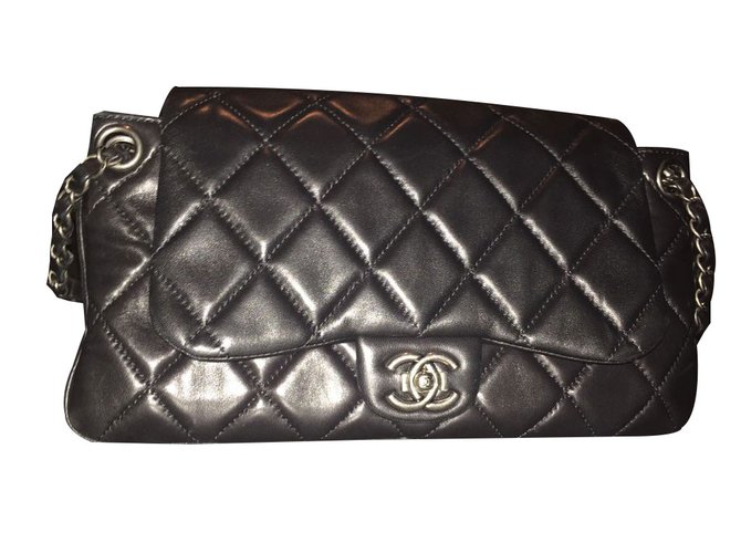 Chanel Handbags Black Leather  ref.64430