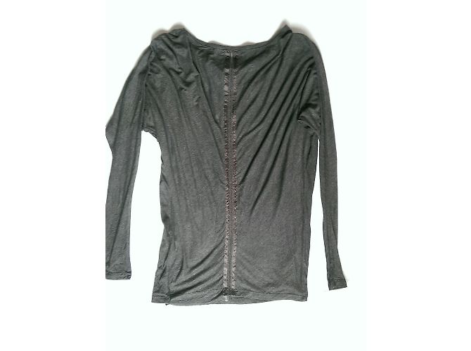 Top Berenice de Mangas Compridas Cinza com Detalhe de Cetim