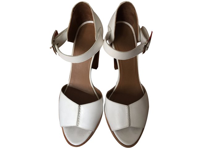 Hermès Sandals White Leather  ref.102579