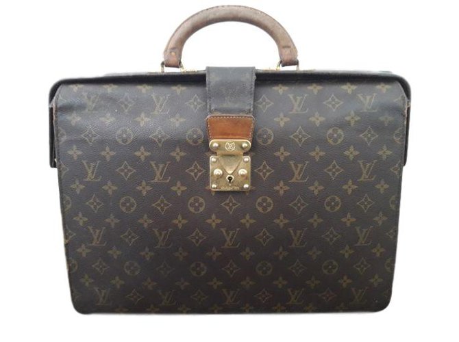 Louis Vuitton Taschen Aktentaschen Braun Leder  ref.64971