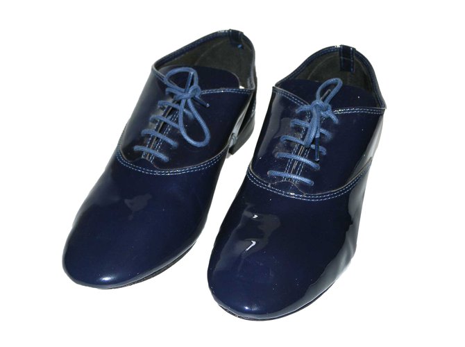 Repetto Lace ups Navy blue Patent leather  ref.65043