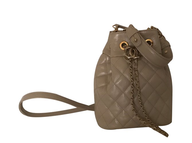 Chanel Handbags Beige Leather  ref.65142