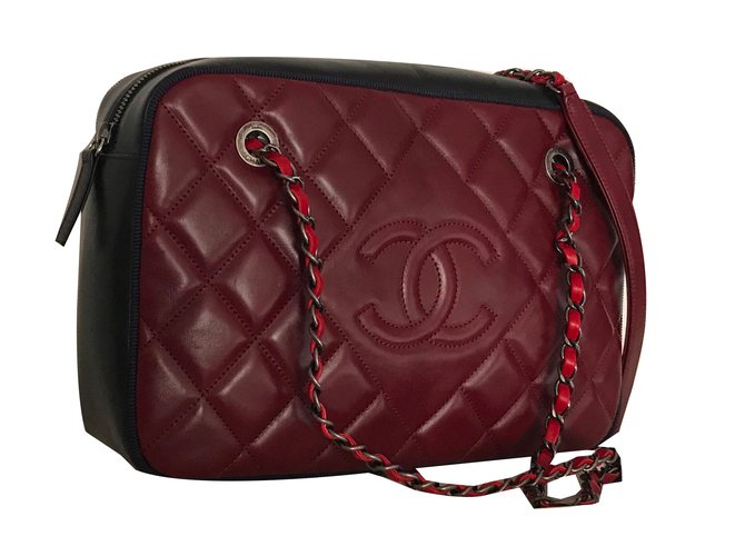 Camera Chanel Handtaschen Schwarz Bordeaux Leder  ref.65143