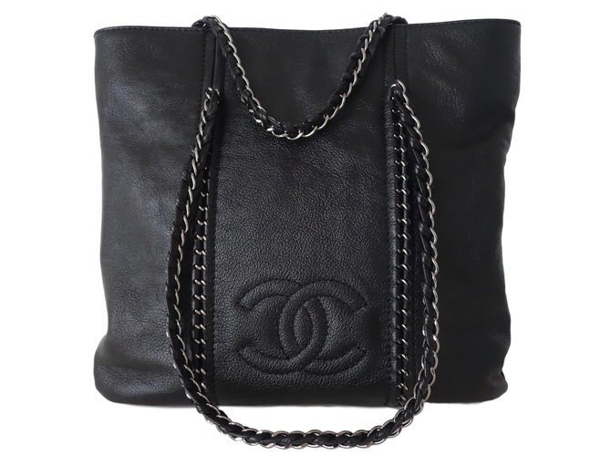 Chanel Bolsa de la compra Negro Cuero  ref.65186