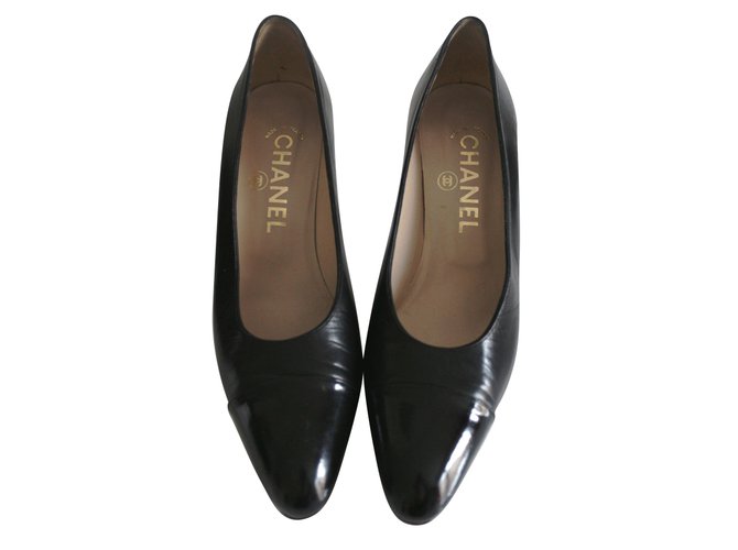 Chanel Heels Black Leather  ref.65370