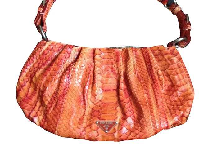 Pochette Prada en Python Orange 