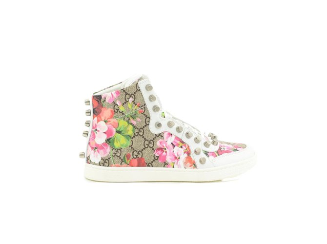 Gucci zapatos de flor Paño  ref.65678