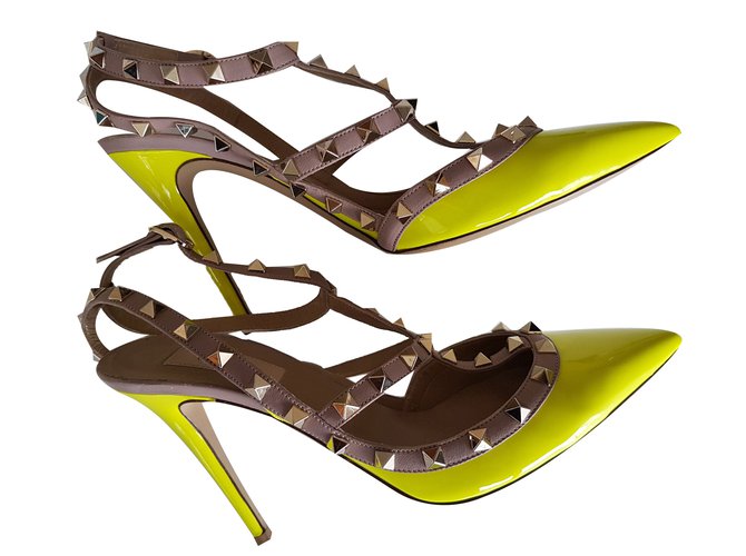 valentino rockstud escarpins