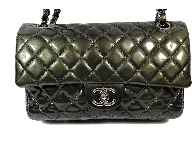 Classique Chanel Timeless Vert