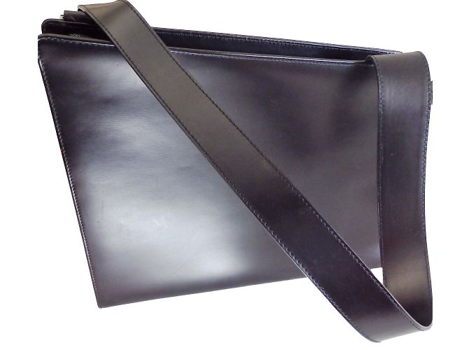 Lancel Handtasche aus schwarzem Glattleder