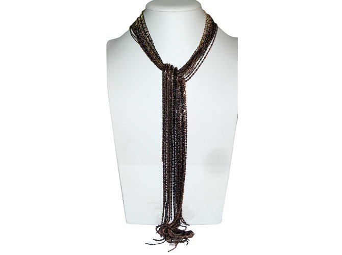 Appartement à louer Long necklaces Black Golden Metal  ref.66208