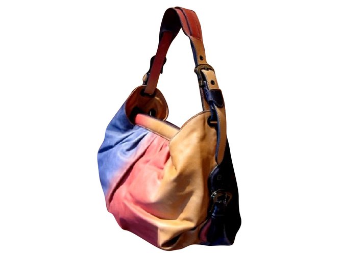 Fendi Handbag Leather  ref.66209