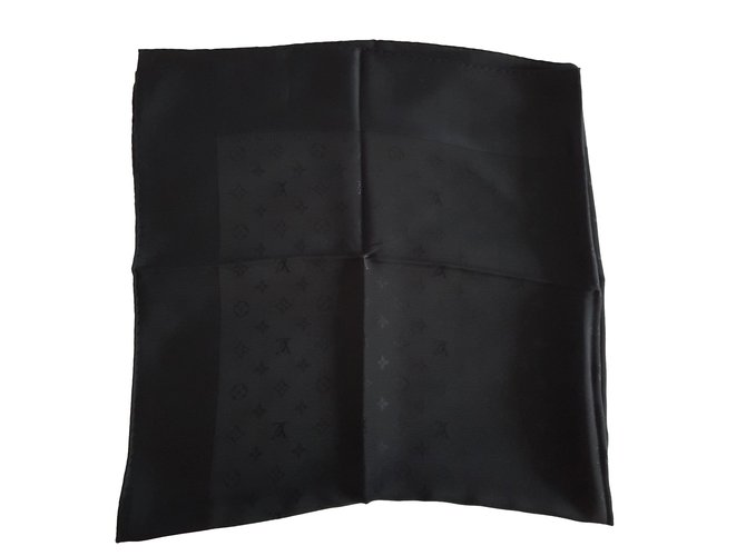 Louis Vuitton bufanda de seda negra de Mónaco Negro  ref.66415
