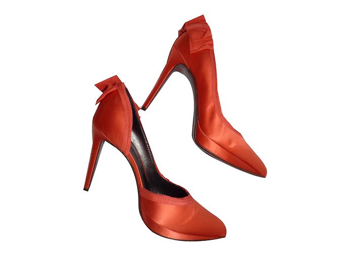 Lanvin Orange Satin and Leather Pumps 41