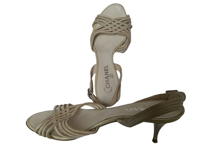 Chanel Sandals Beige Leather  ref.66843