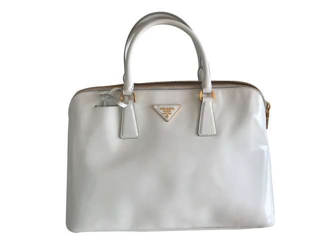 Prada Handtaschen Weiß Lackleder  ref.66868