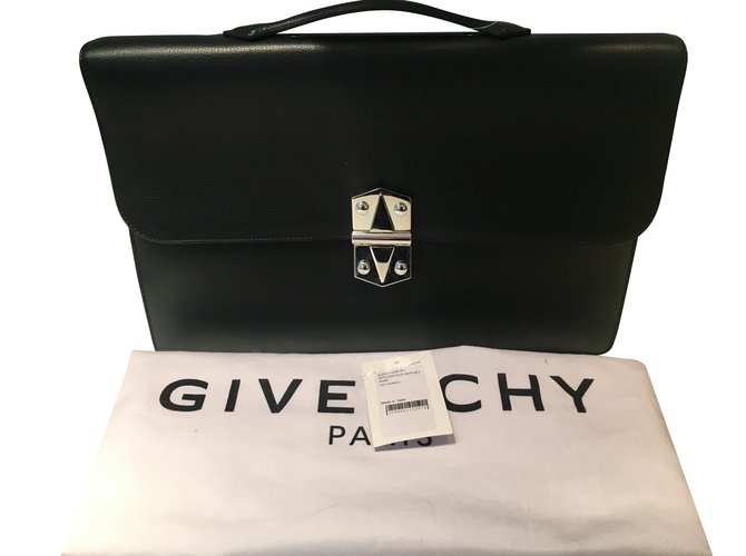 Givenchy Briefcase DIPLOMATICA Black Lambskin  ref.67216