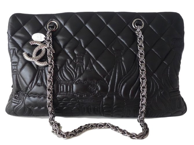 Chanel PARIS-MOSCOU Black Leather  ref.67272