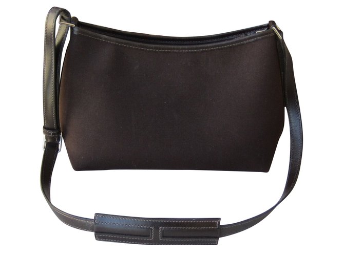 Hermès Handbags Brown Cloth  ref.67665