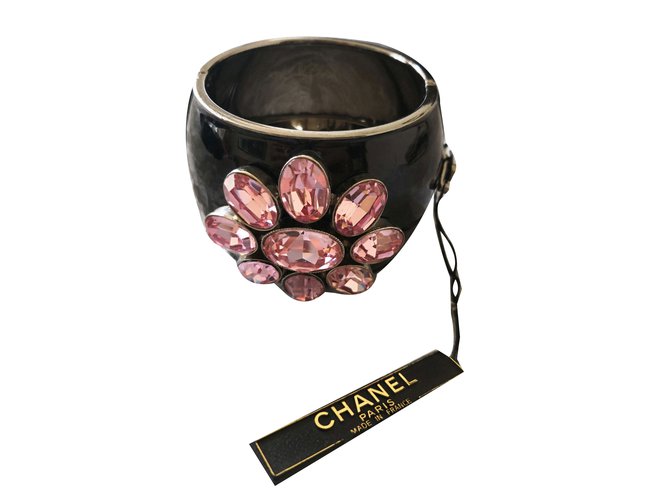 Chanel Blumen-Armband Schwarz Pink Harz  ref.67715