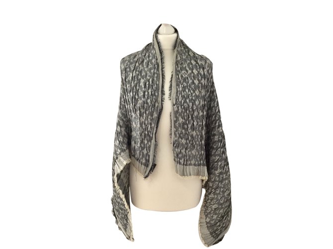 Louis Vuitton Scarves Grey Silk  ref.67804