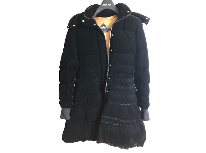 Autre Marque Pyrenex Alexandre Vauthier Daunenjacke aus Samt Schwarz