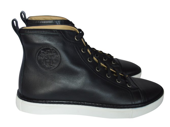 Hermès calfskin sneakers Black Leather  ref.68387