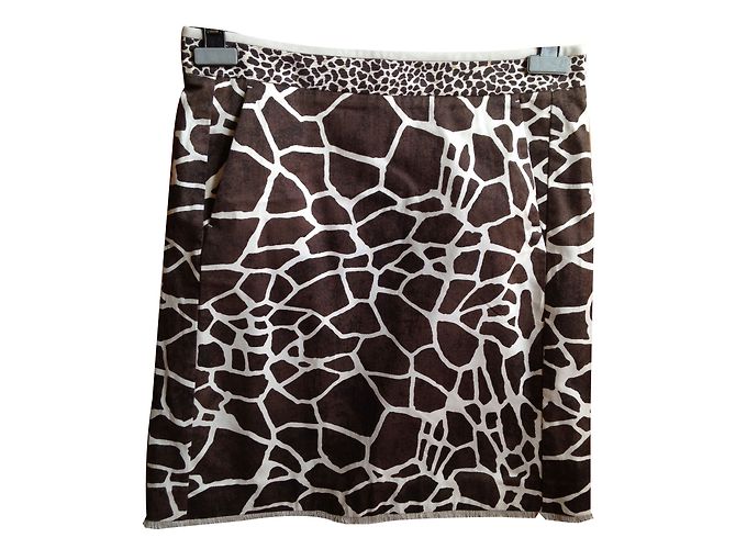 Minifalda Max Mara estampado jirafa marrón oscuro