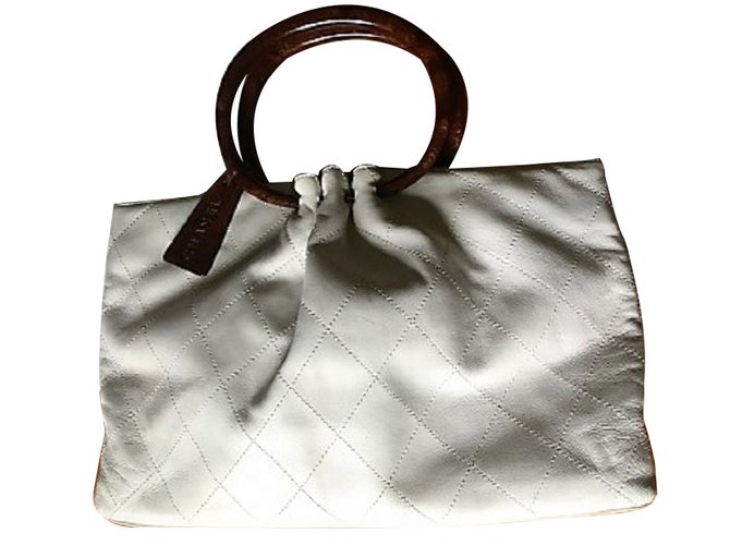 Chanel Handtasche Weiß Leder  ref.68539